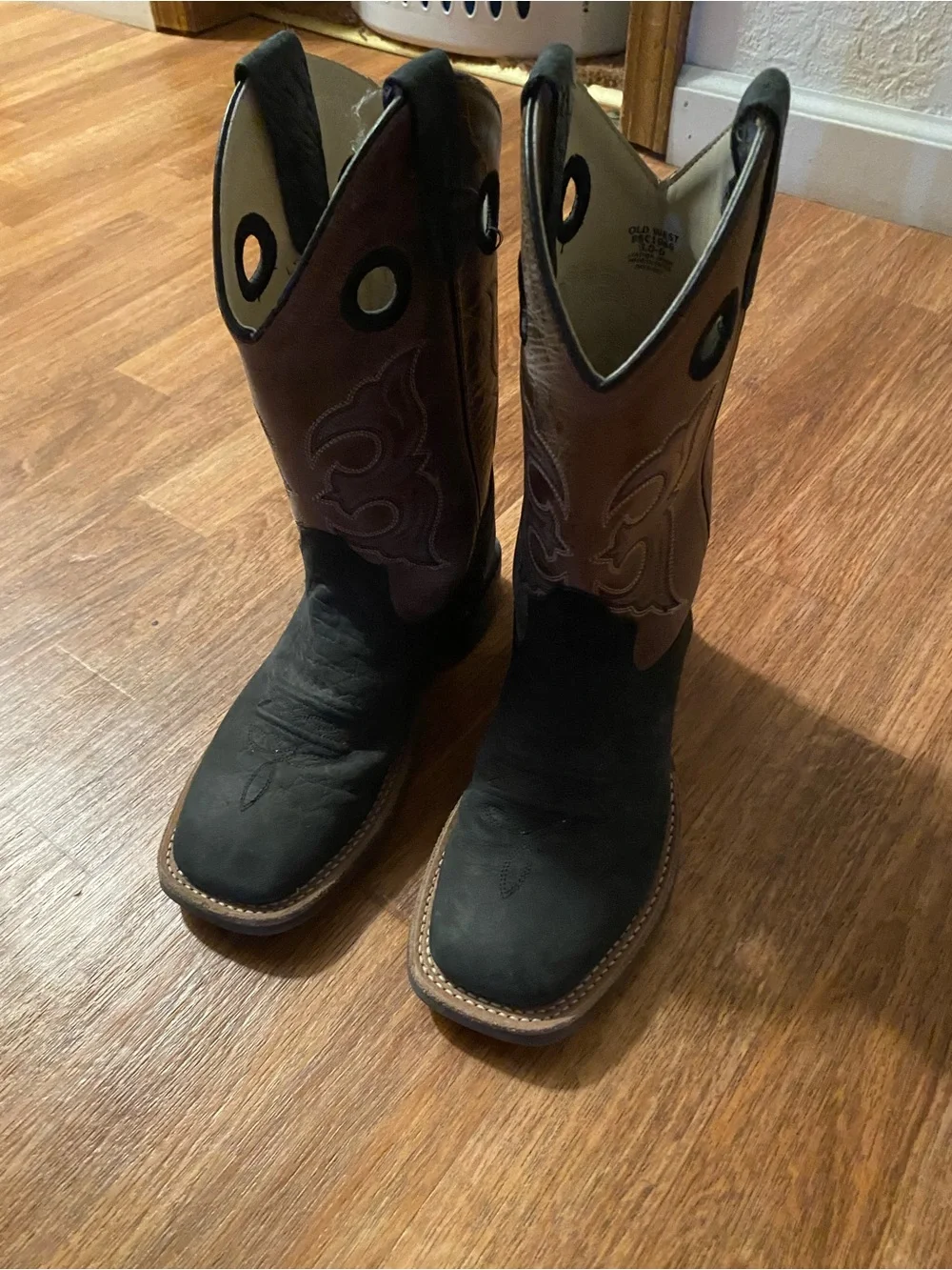Old West Black Foot Brown Shaft Western Pull-On Boots Boys size 5
